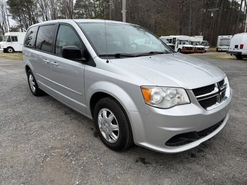 2012 Dodge Caravan - Image 6 of 21