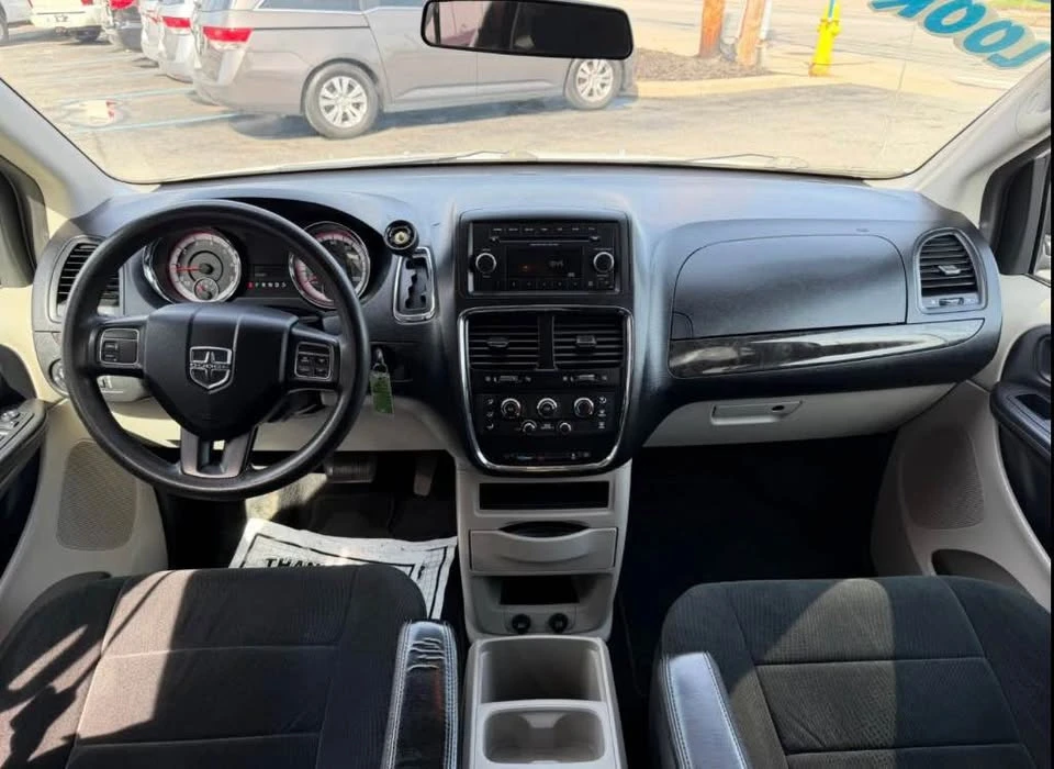 2012 Dodge Caravan - Image 13 of 18