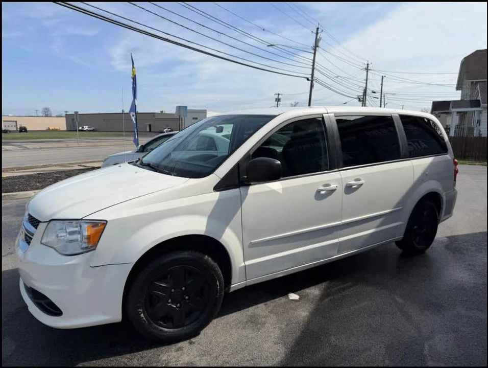 2012 Dodge Caravan - Image 3 of 18