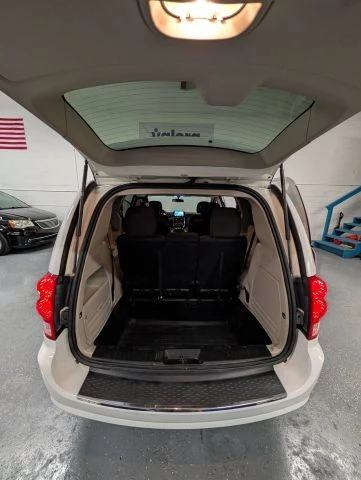 2012 Dodge Caravan - Image 12 of 13