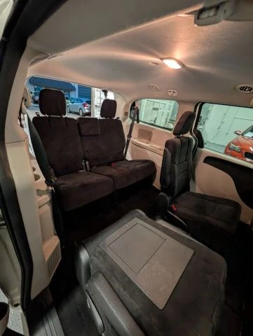 2012 Dodge Caravan - Image 10 of 13