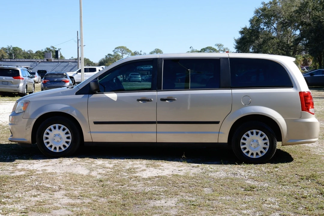 2012 Dodge Caravan - Image 3 of 12