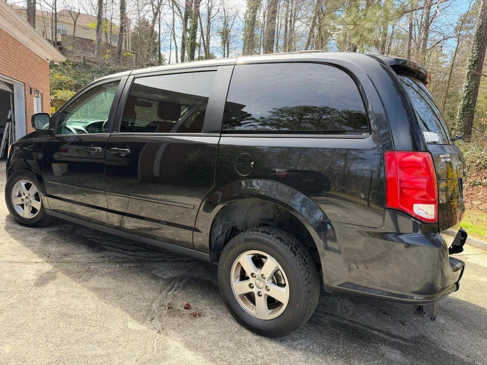 2012 Dodge Caravan - Image 7 of 21