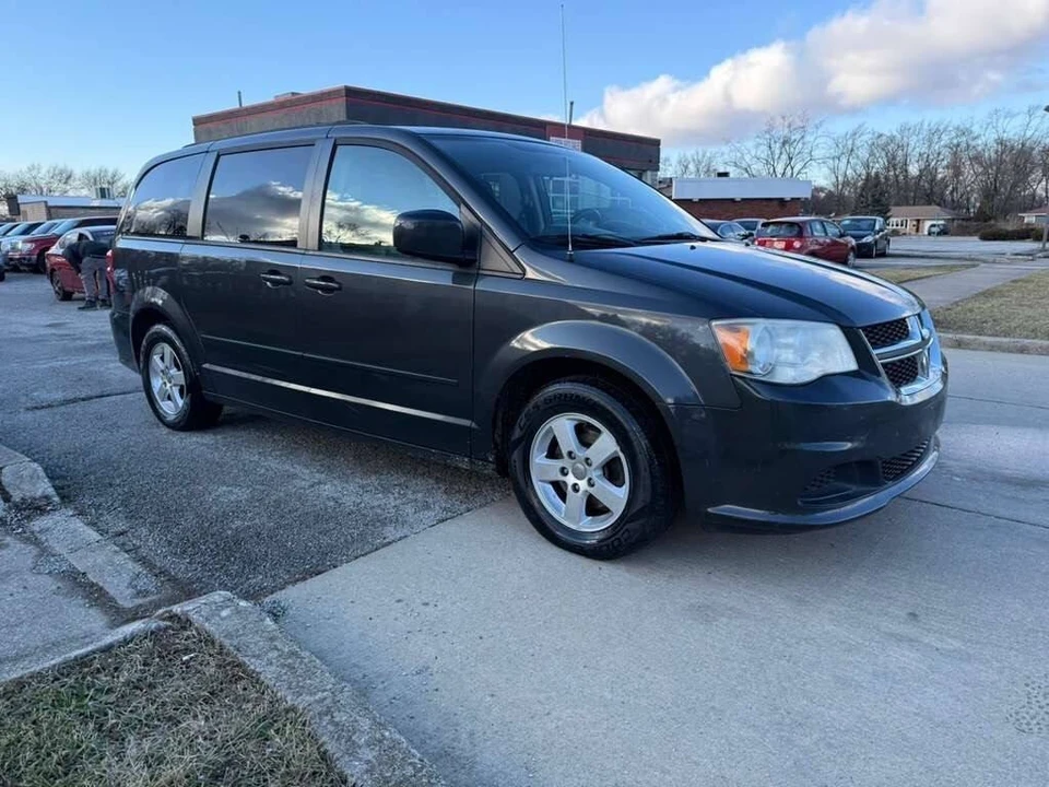 2012 Dodge Caravan - Image 2 of 21