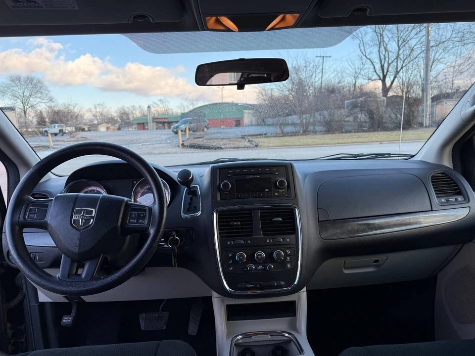 2012 Dodge Caravan - Image 18 of 21