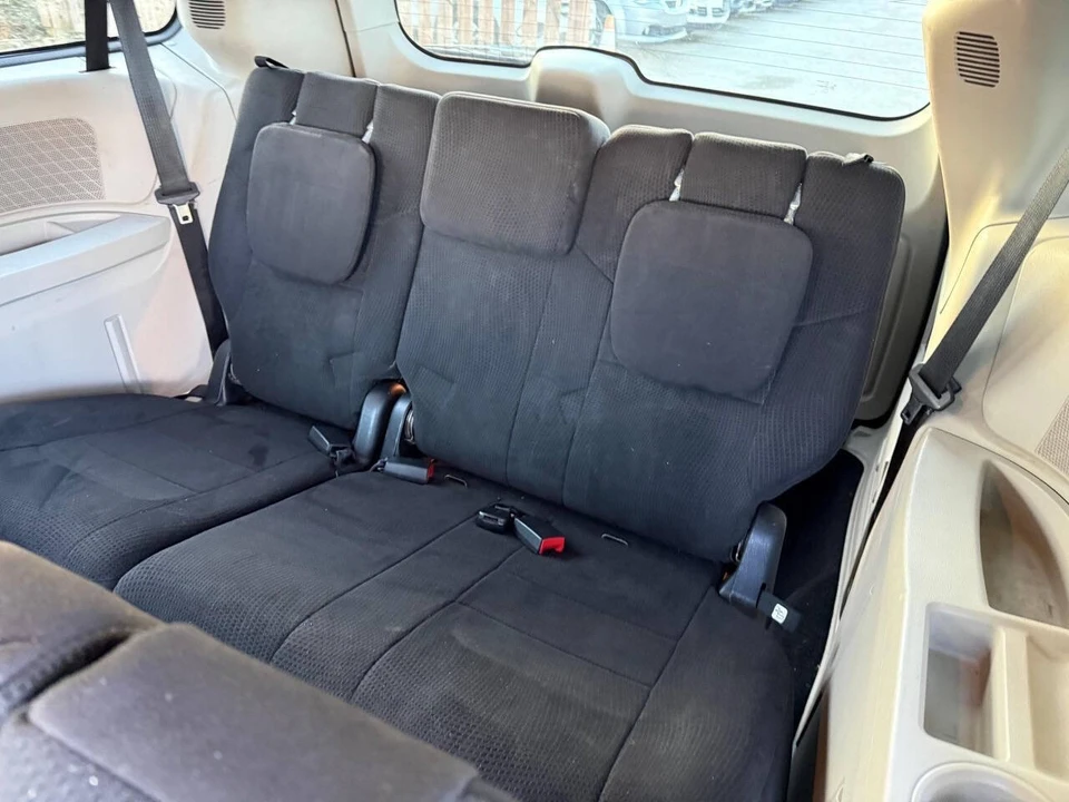2012 Dodge Caravan - Image 9 of 21