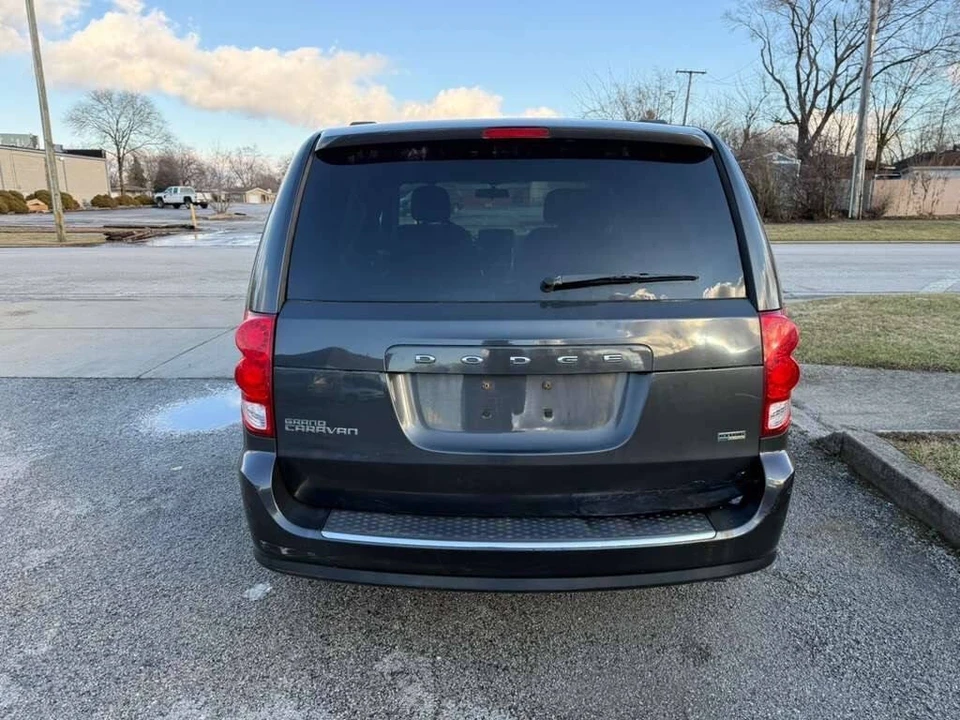 2012 Dodge Caravan - Image 4 of 21