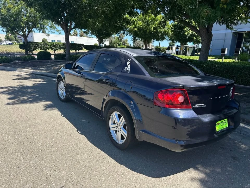 2012 Dodge Avenger Sedan - Image 3 of 9