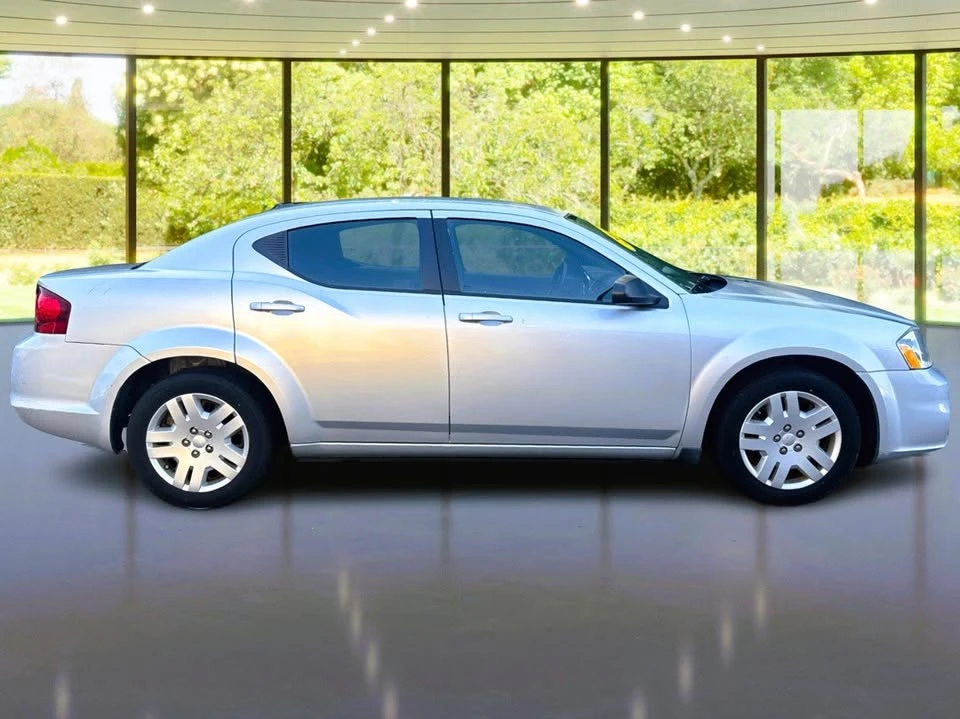 2012 Dodge Avenger Sedan - Image 2 of 13