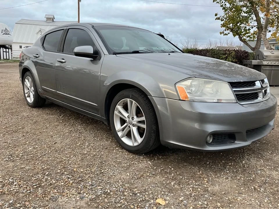2012 Dodge Avenger Sedan - Image 2 of 8