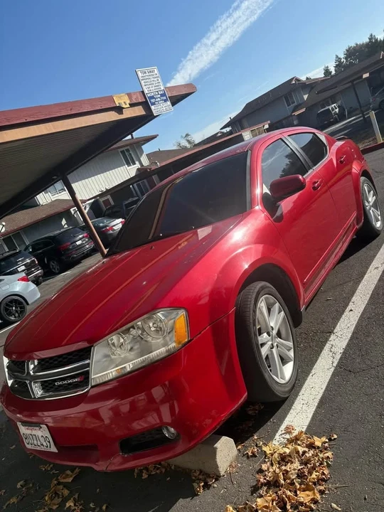 2012 Dodge Avenger Sedan - Image 2 of 2