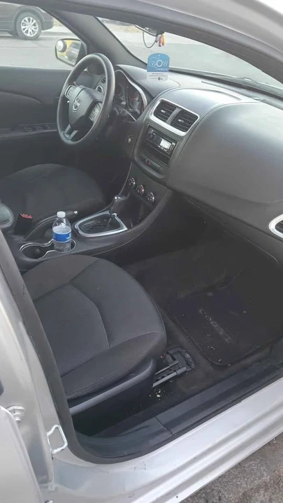 2012 Dodge Avenger Sedan - Image 4 of 10