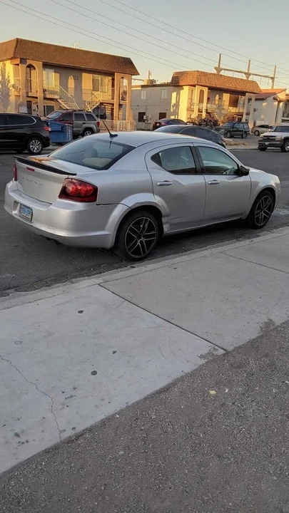 2012 Dodge Avenger Sedan - Image 10 of 10
