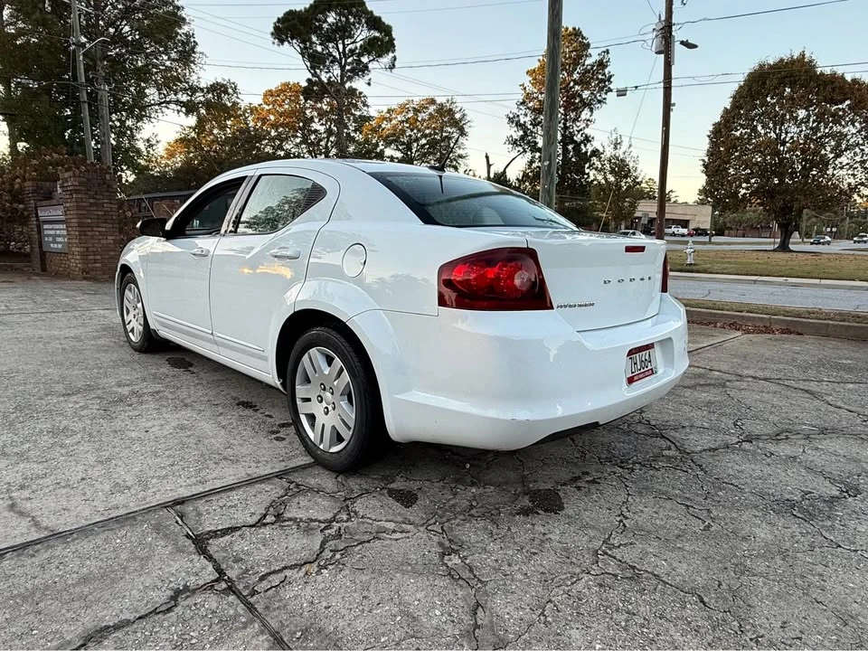 2012 Dodge Avenger Sedan - Image 5 of 12