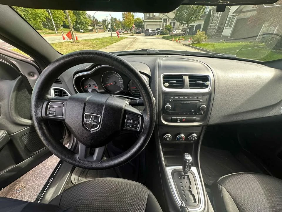 2012 Dodge Avenger Sedan - Image 5 of 9