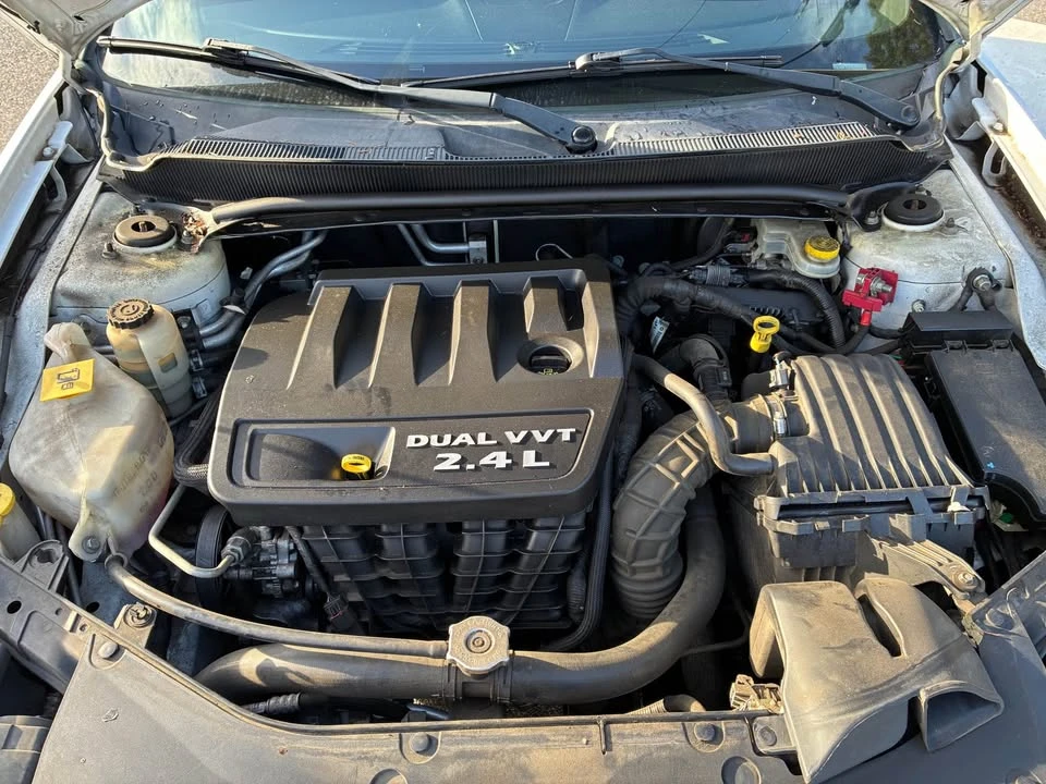 2012 Dodge Avenger Sedan - Image 15 of 18