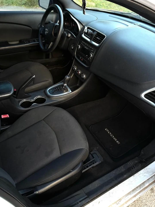 2012 Dodge Avenger Sedan - Image 11 of 18