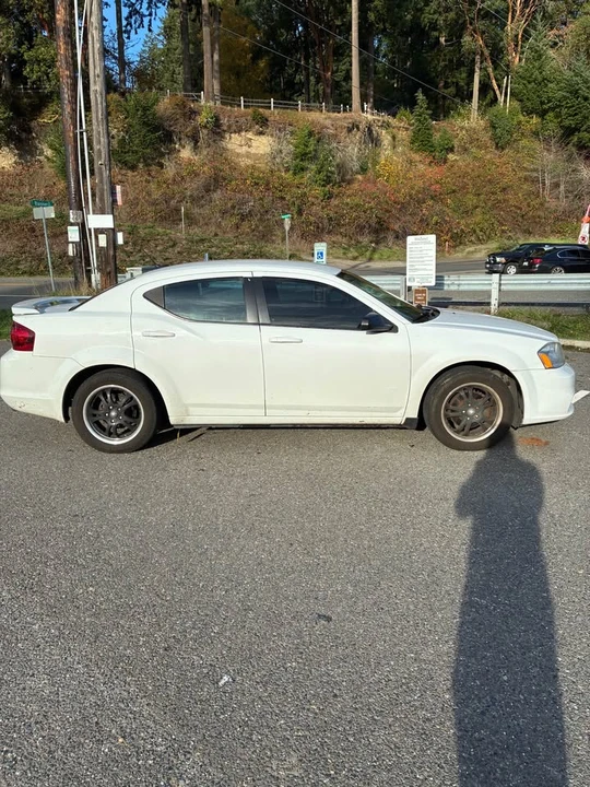 2012 Dodge Avenger Sedan - Image 3 of 18