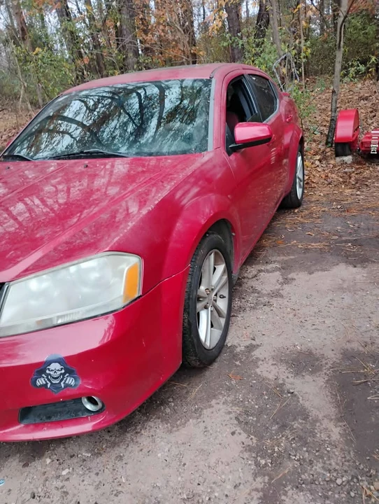 2012 Dodge Avenger Sedan - Image 2 of 3