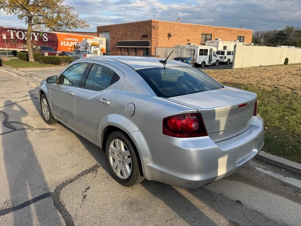 2012 Dodge Avenger Sedan - Image 7 of 10