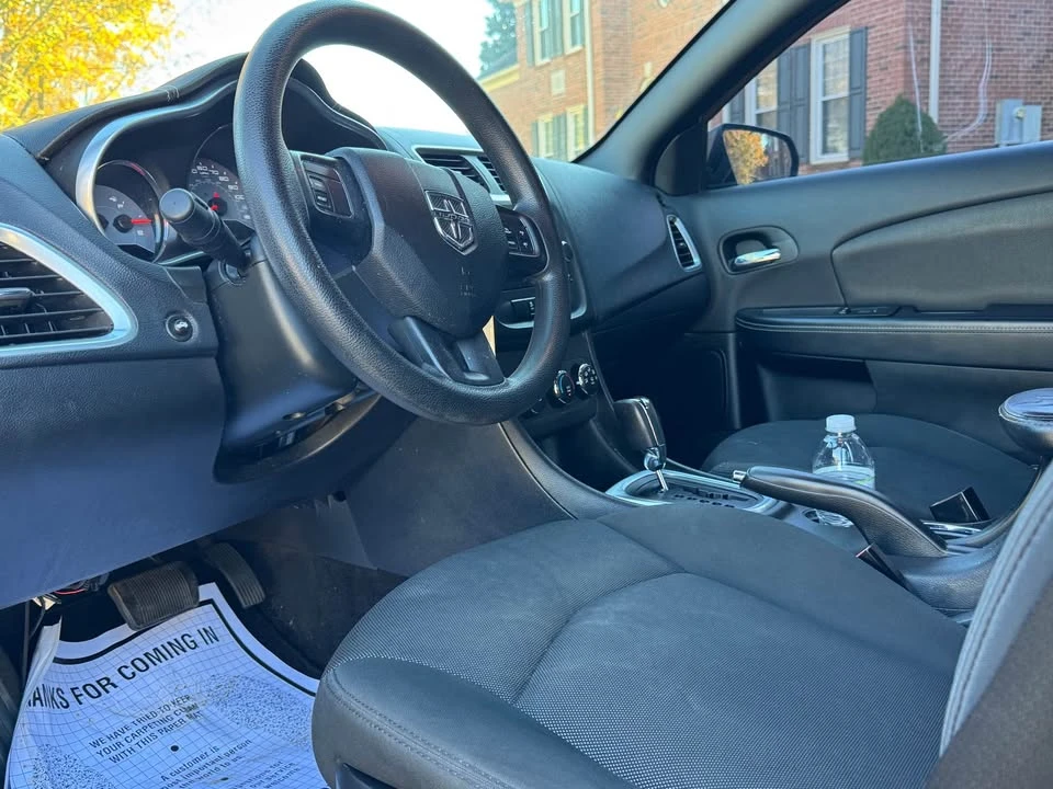 2012 Dodge Avenger Sedan - Image 7 of 10