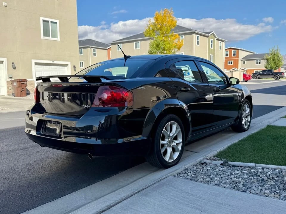 2012 Dodge Avenger Sedan - Image 7 of 12
