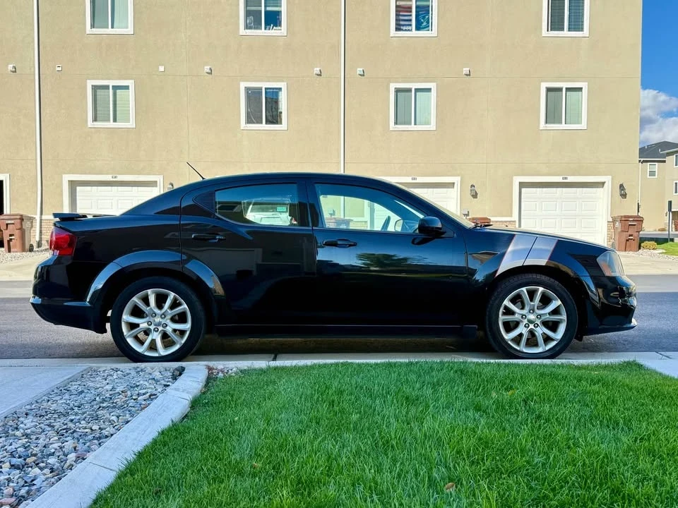 2012 Dodge Avenger Sedan - Image 8 of 12