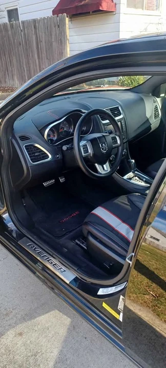 2012 Dodge Avenger Sedan - Image 11 of 14