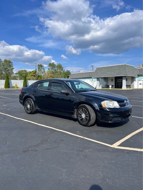 2012 Dodge Avenger Sedan - Image 2 of 9