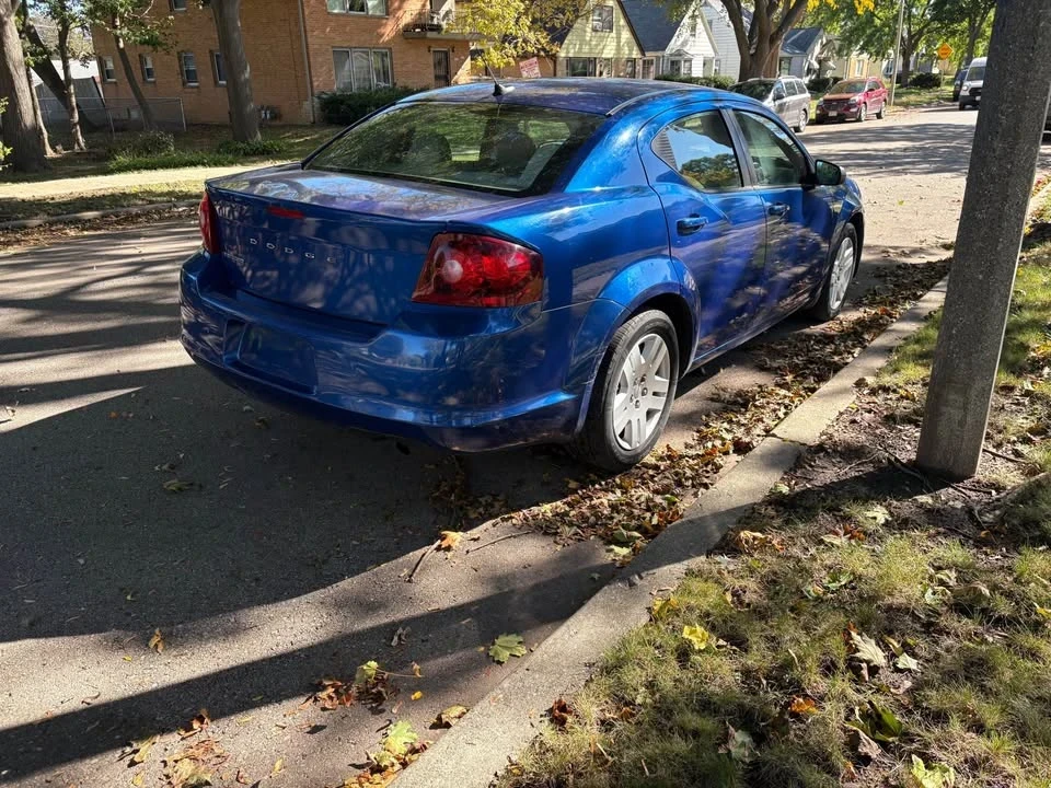 2012 Dodge Avenger Sedan - Image 4 of 8