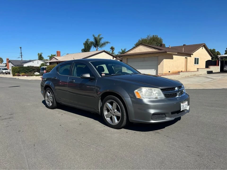 2012 Dodge Avenger Sedan - Image 3 of 8