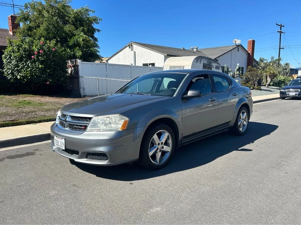 2012 Dodge Avenger Sedan - Image 2 of 8