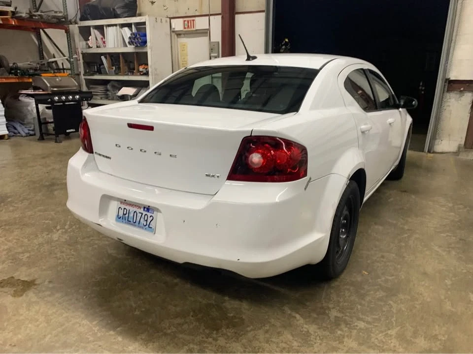 2012 Dodge Avenger Sedan - Image 4 of 7
