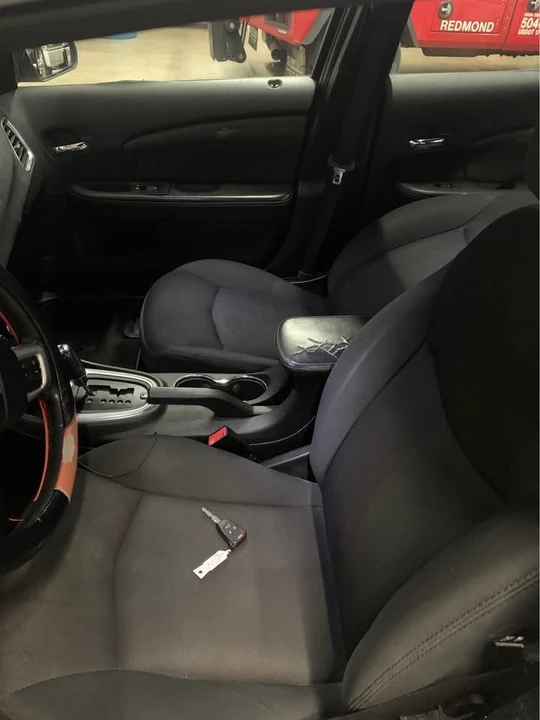 2012 Dodge Avenger Sedan - Image 6 of 7