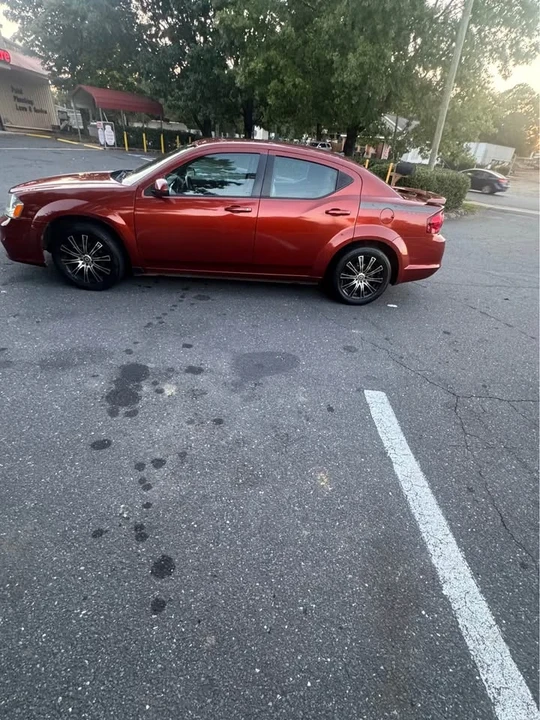 2012 Dodge Avenger Sedan - Image 3 of 10