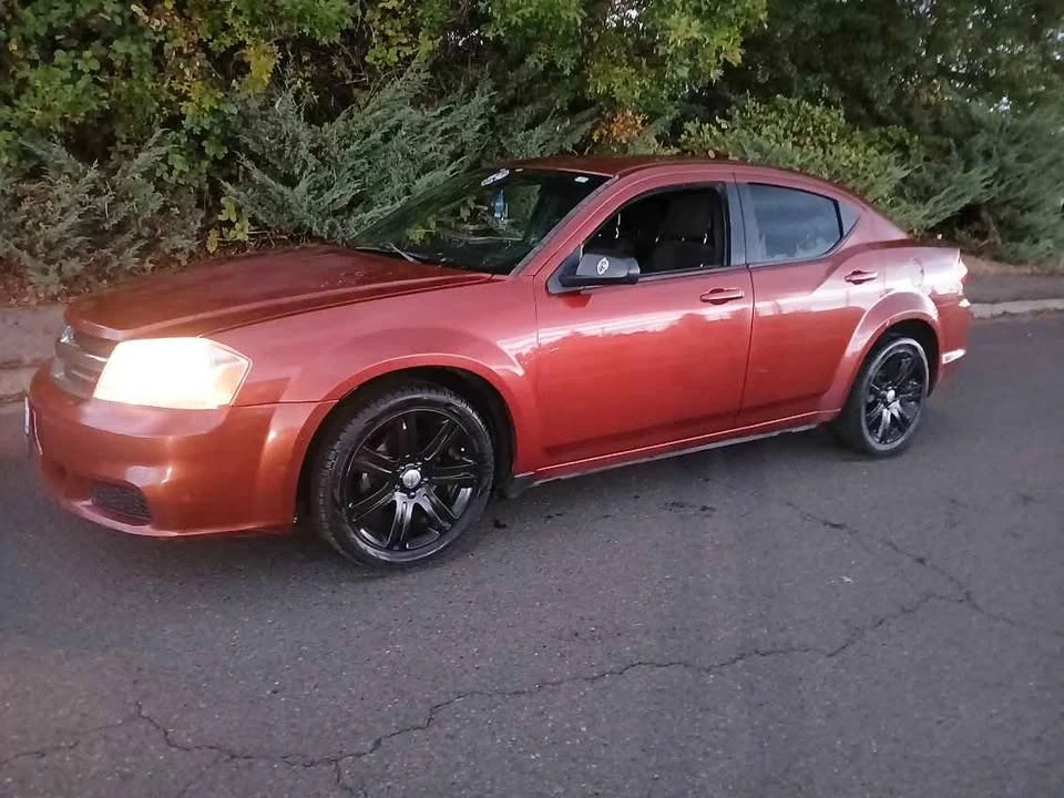 2012 Dodge Avenger Sedan - Image 2 of 6