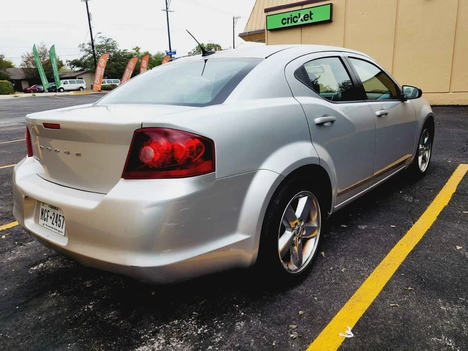2012 Dodge Avenger Sedan - Image 7 of 13