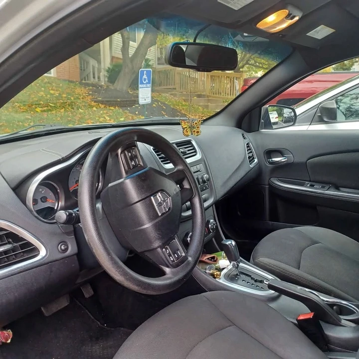 2012 Dodge Avenger Sedan - Image 9 of 10