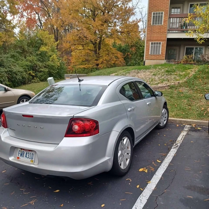 2012 Dodge Avenger Sedan - Image 5 of 10