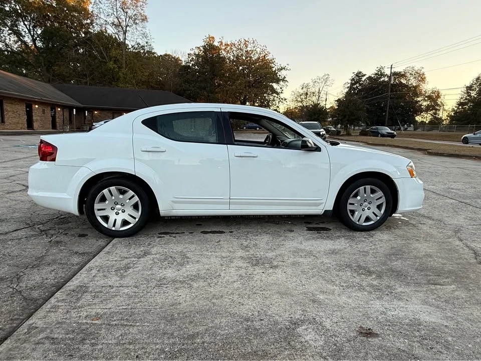 2012 Dodge Avenger Sedan - Image 7 of 14