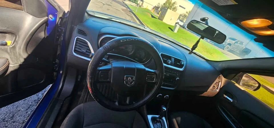 2012 Dodge Avenger Sedan - Image 5 of 7