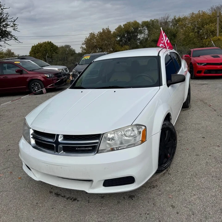 2012 Dodge Avenger Sedan - Image 4 of 15