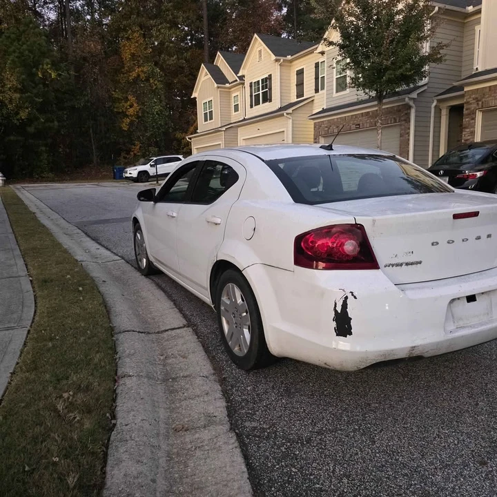2012 Dodge Avenger Sedan - Image 4 of 6