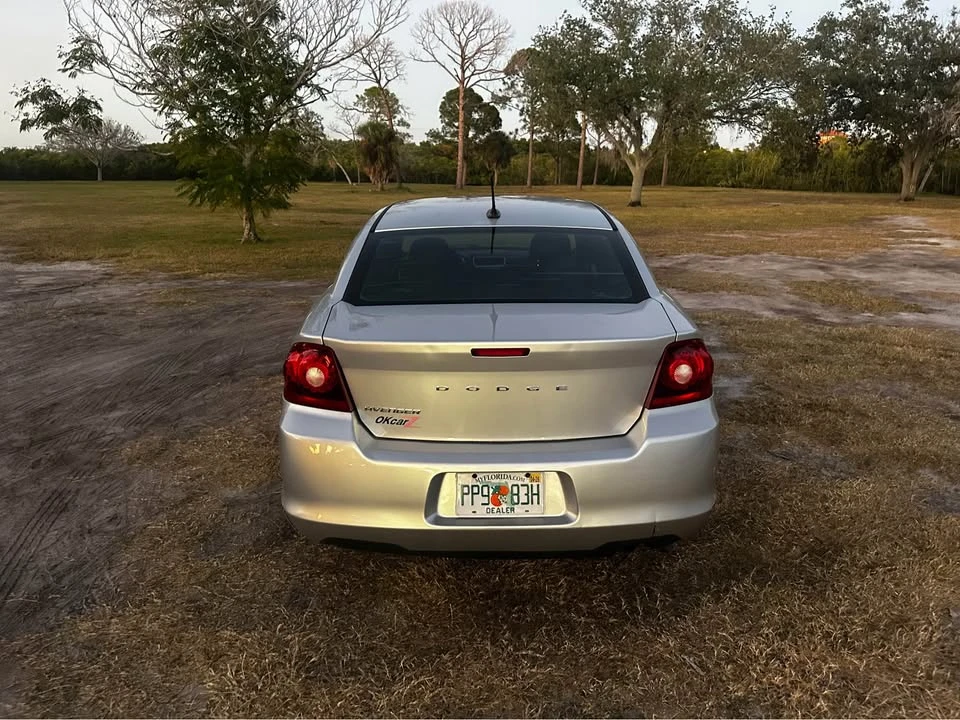 2012 Dodge Avenger Sedan - Image 4 of 7
