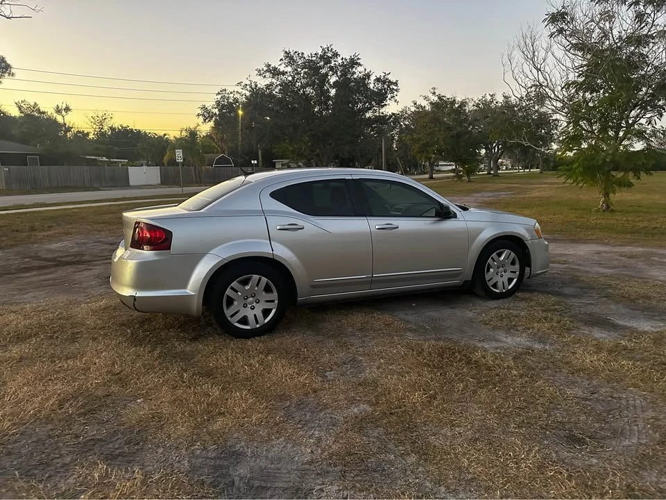2012 Dodge Avenger Sedan - Image 2 of 7