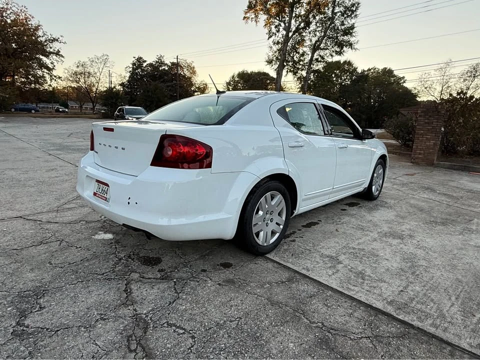 2012 Dodge Avenger Sedan - Image 6 of 14