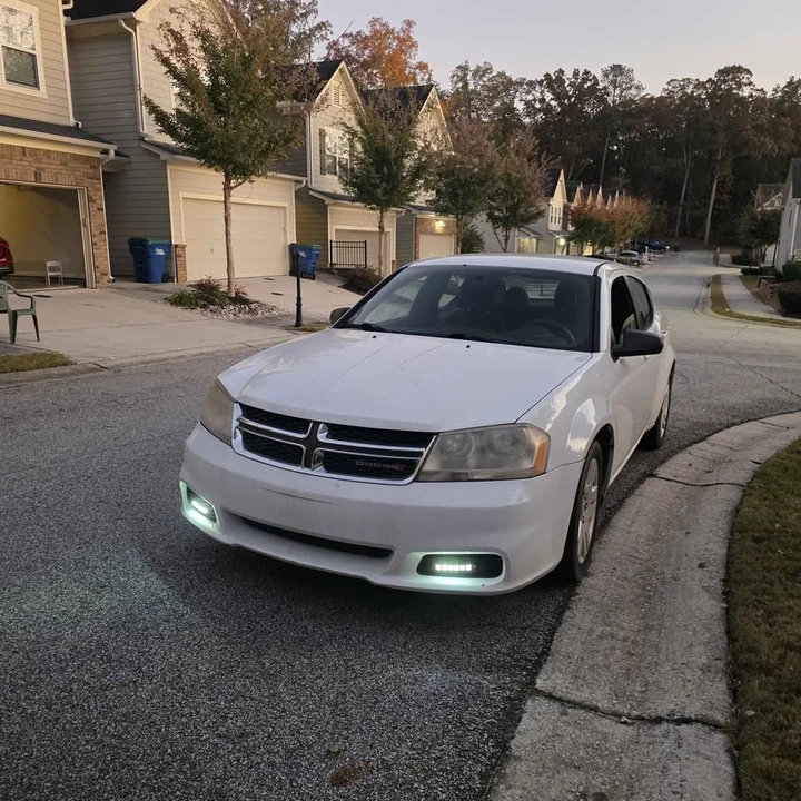 2012 Dodge Avenger Sedan - Image 2 of 6