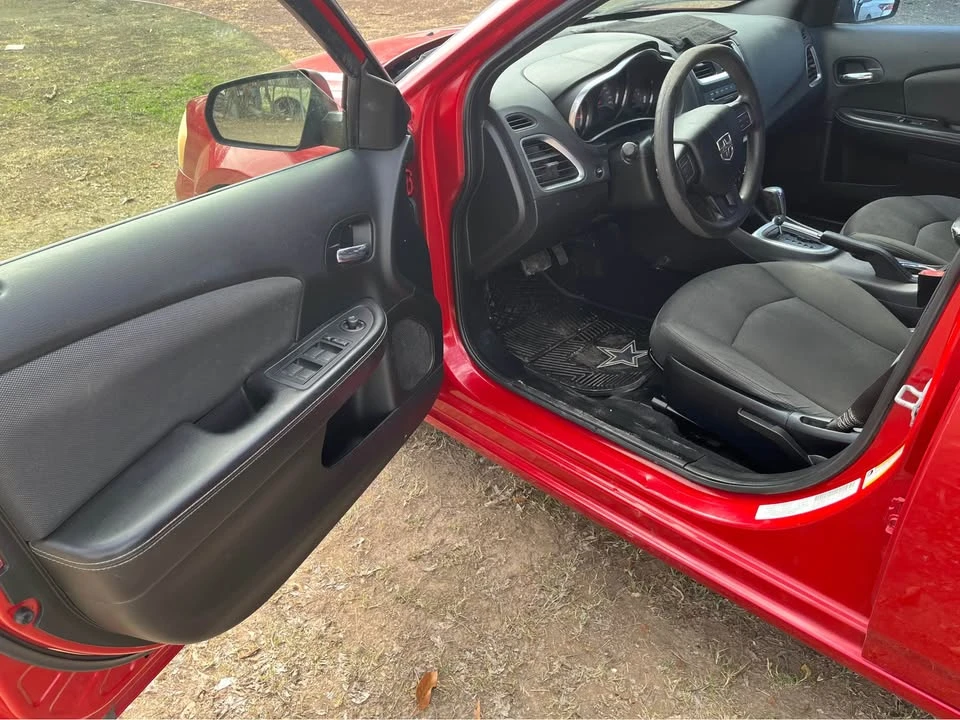 2012 Dodge Avenger Sedan - Image 3 of 5