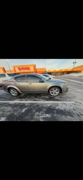2012 Dodge Avenger Sedan - Image 2 of 2