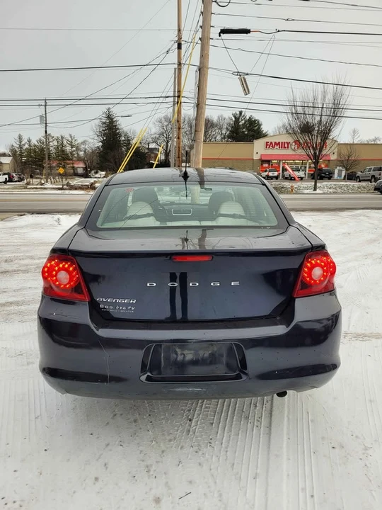 2012 Dodge Avenger Sedan - Image 4 of 12